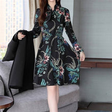 Load image into Gallery viewer, Spring Autumn Trench Coat Slim OL Ladies Trench Coat Women Dress Women Windbreakers Plus Size Two Pieces Women Sets Trench Coats